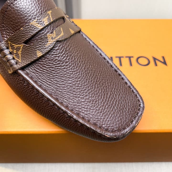 Louis Vuitton Pebbled Leather Driving Shoes in Black Textured Leather