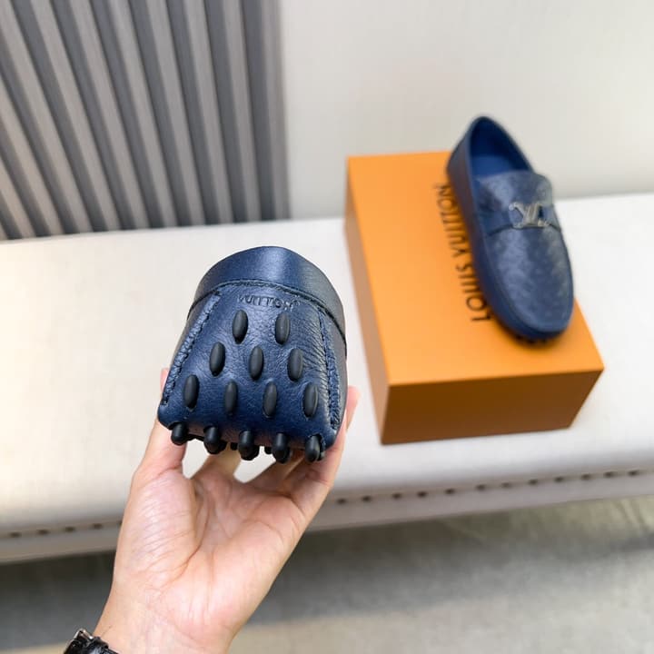 Louis Vuitton Pebbled Leather Driving Shoes in Black Textured Leather