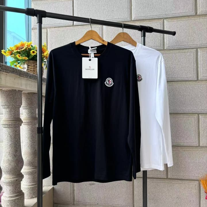 Moncler Men's Classic Cotton Long Sleeve T-Shirt in Navy Blue