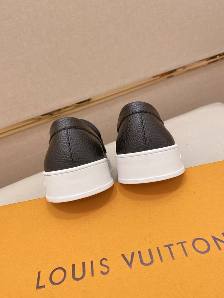 Louis Vuitton New Release Luxury Leather Loafers in Brown Loafer