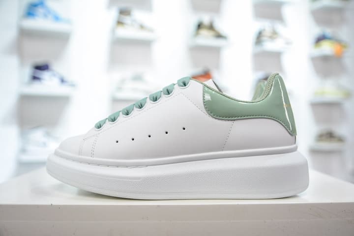 Alexander McQueen Oversized Low-Top Sneakers in Green