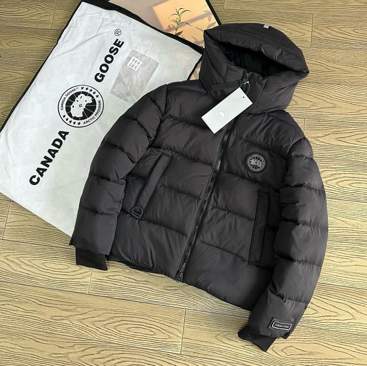 Canada Goose Black Label Puffer Jacket in Black
