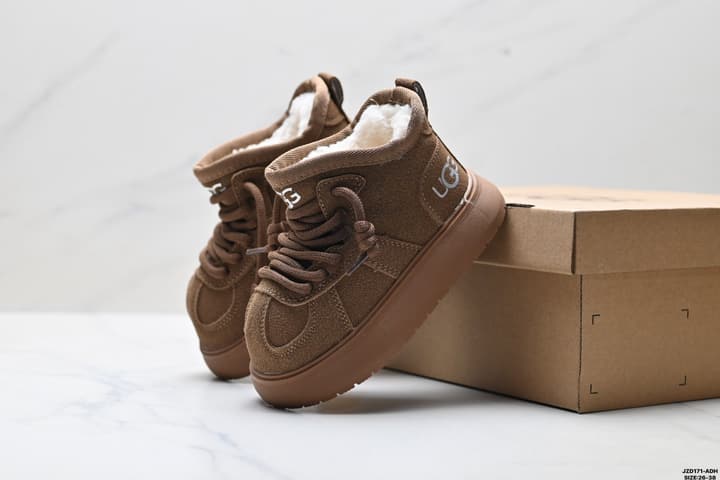 UGG Kids Leather Snow Boots – Kids Collection in Dark Chestnut Brown