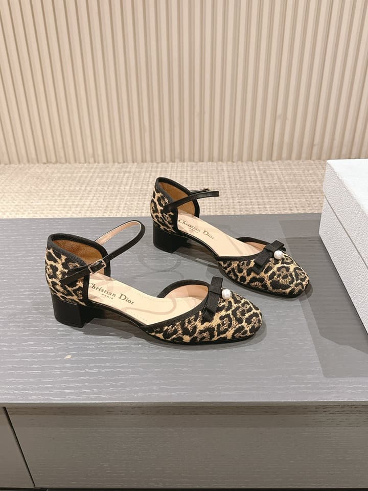 Dior Cannage Ballet Flats – 2024 Early Spring Haute Couture Collection in Leopard Print Mary Jane