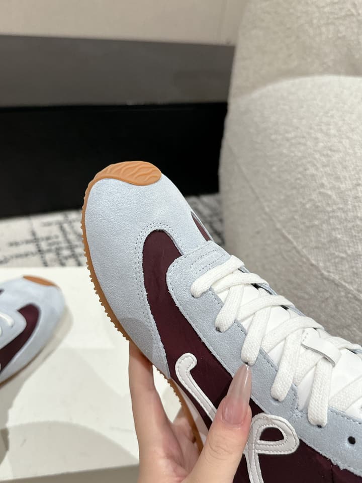 Loewe Flow Runner 2.0 Runway Sneakers – 25SS in All White With Gum Sole