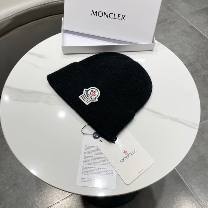 Moncler Knitted Beanie Hat in Classic Black