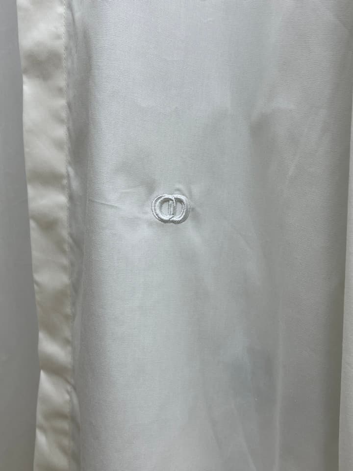 Dior Minimalist Long-Sleeve Cotton Shirt – Spring/Summer Collection