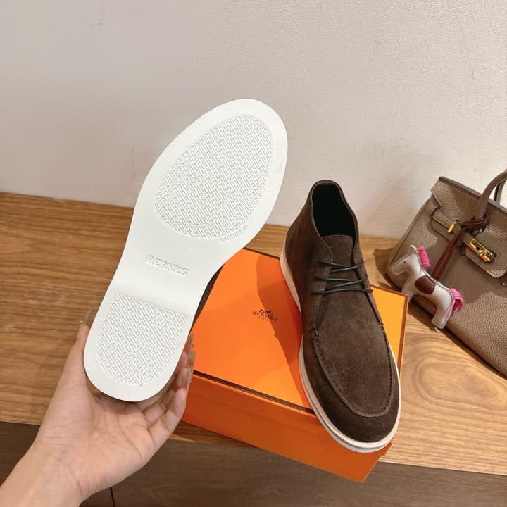 Hermès Classic Couple's Sandals – SS25 New Arrival in Black Suede