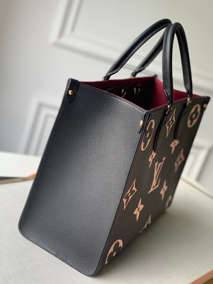 Louis Vuitton ONTHEGO Medium Monogram Tote Bag in Black Monogram With Red Interior