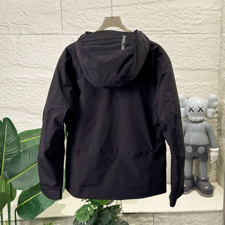 Arc'teryx Beta Down Insulated Jacket – 23AW in Black