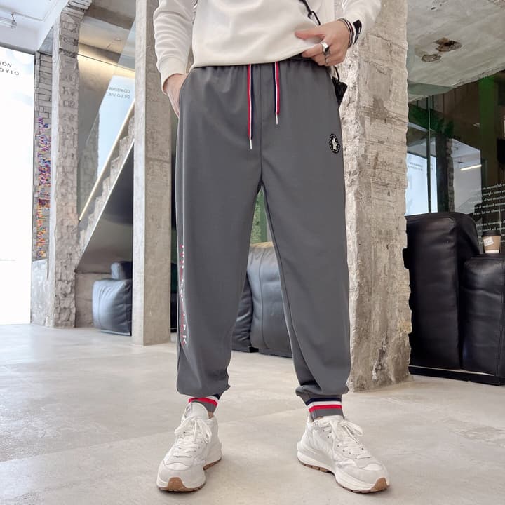 Moncler Logo Embroidered Sweatpants – 2023 Spring/Summer Collection in Black