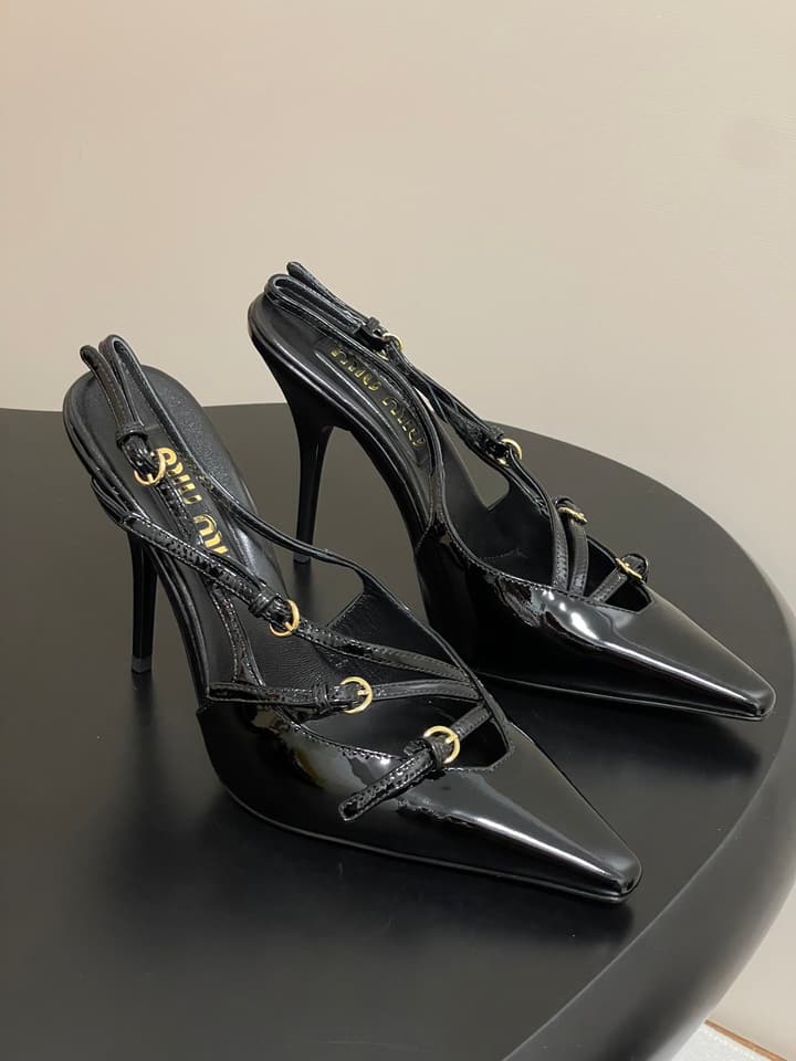 Miu Miu Pointed-Toe Kitten Heel Slingback Sandals – 25SS