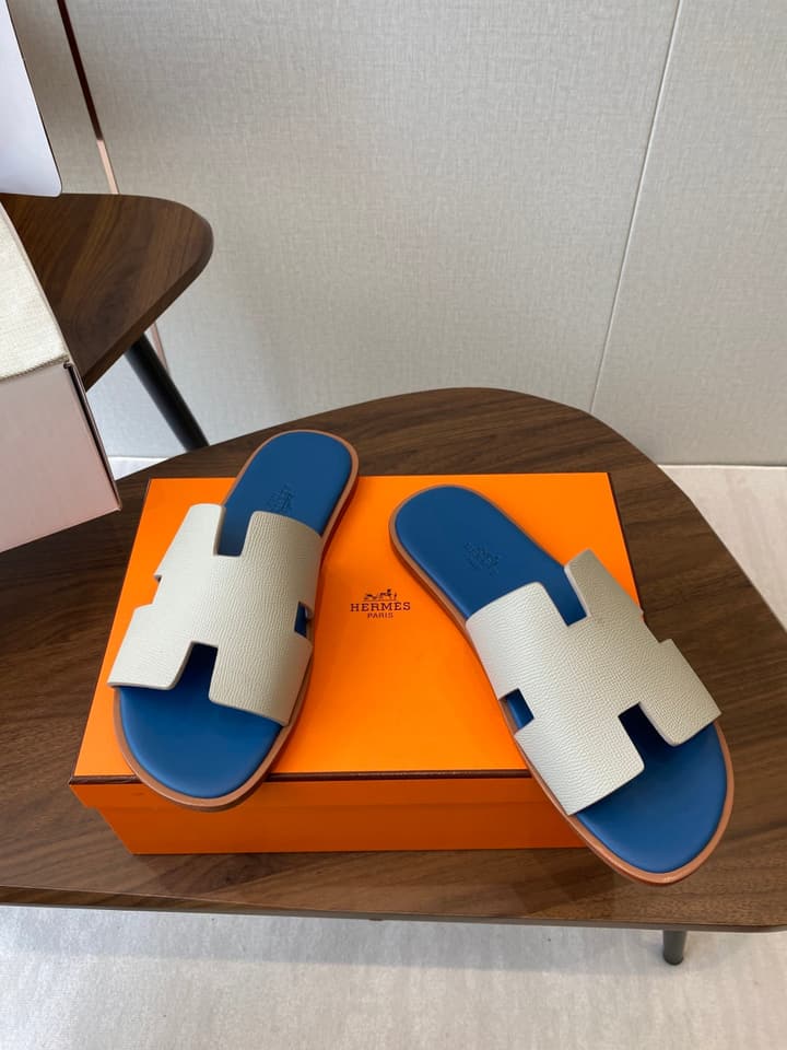 Hermès Izmir Series Men's H-Slide Sandals in Classic Black