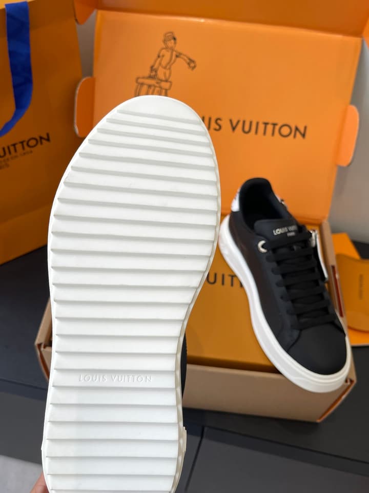 Louis Vuitton Monogram Chain Sneakers – 25SS in Gold