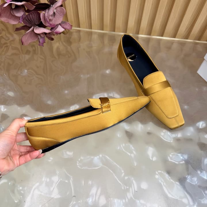 Saint Laurent Silk Chain Mules – Spring/Summer Collection – 26S in Beige