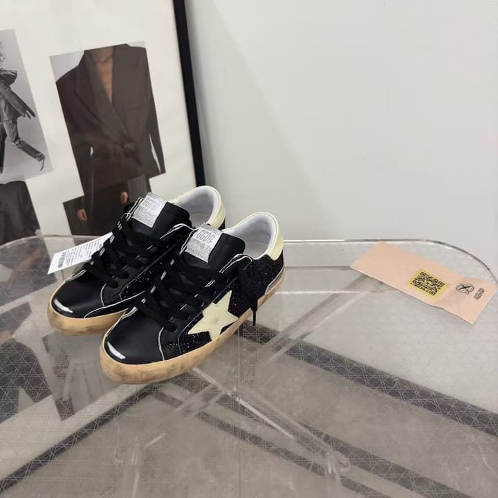 Golden Goose Superstar Distressed Sneakers – 2024 New Style in Black Suede With White Star