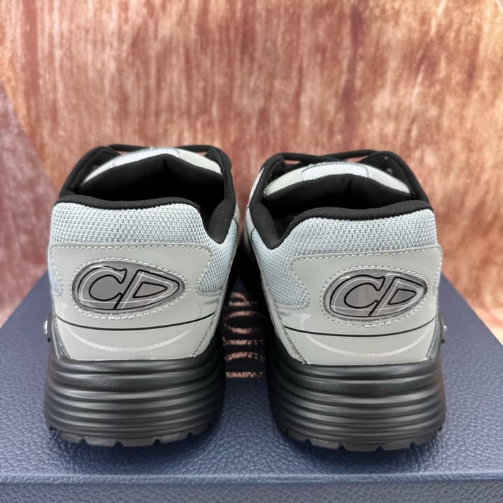 Dior B30 Unisex Sneakers in Glossy Black
