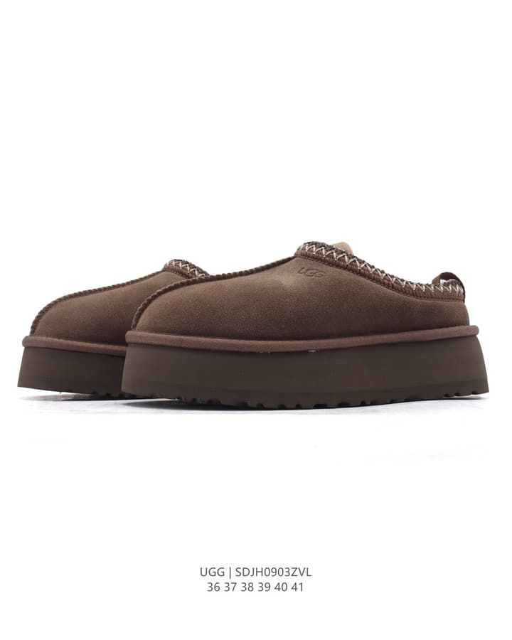 UGG Tire-Sole Snow Slippers in Black