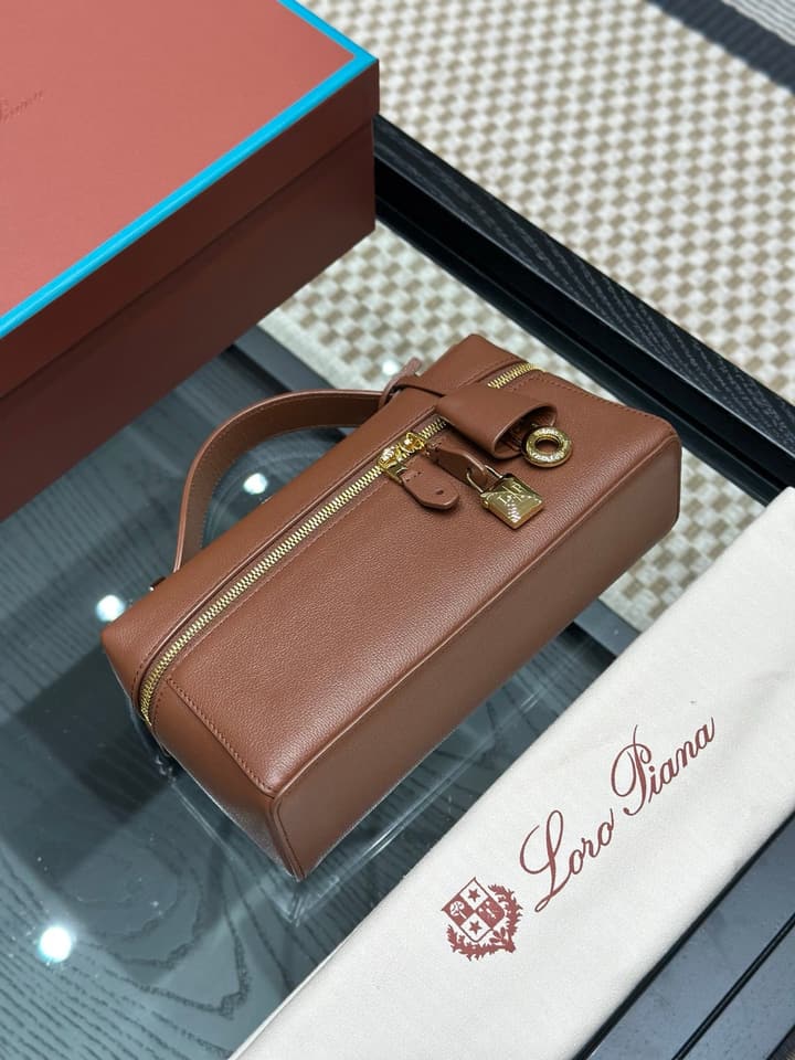 Loro Piana Extra Bag L23