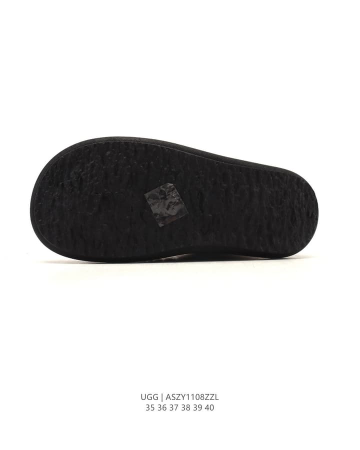 UGG Mid-Height Sheepskin Snow Boots in Light Taupe