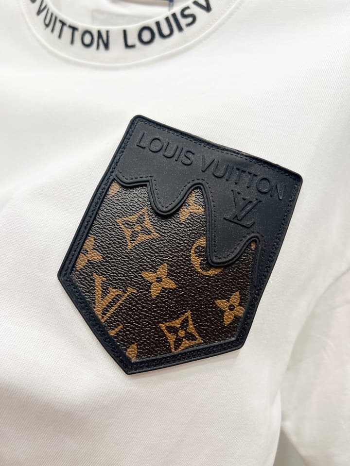 Louis Vuitton Leather Label Pocket Embroidered T-Shirt – 2025 Summer Collection in Classic Black