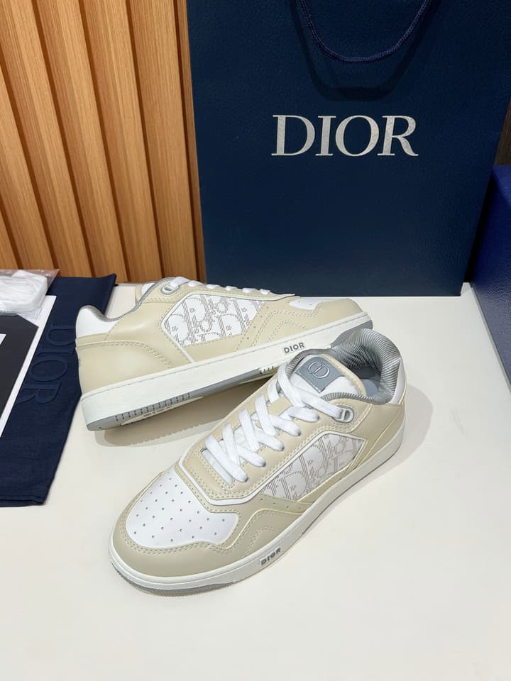 Dior B27 Unisex Sneakers – 2025 Collection in Beige With Dark Green Accents