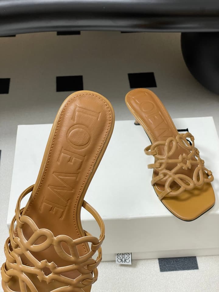 Loewe Hollow-Out Woven Kitten Heel Mules – 25SS Collection in Black