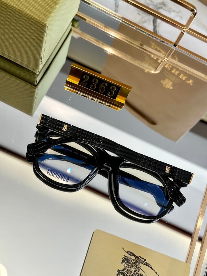Burberry Polarized Sunglasses