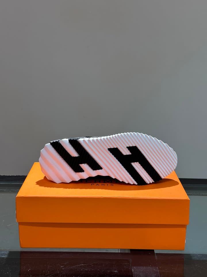 Hermès Bouncing Sneakers in Black 1
