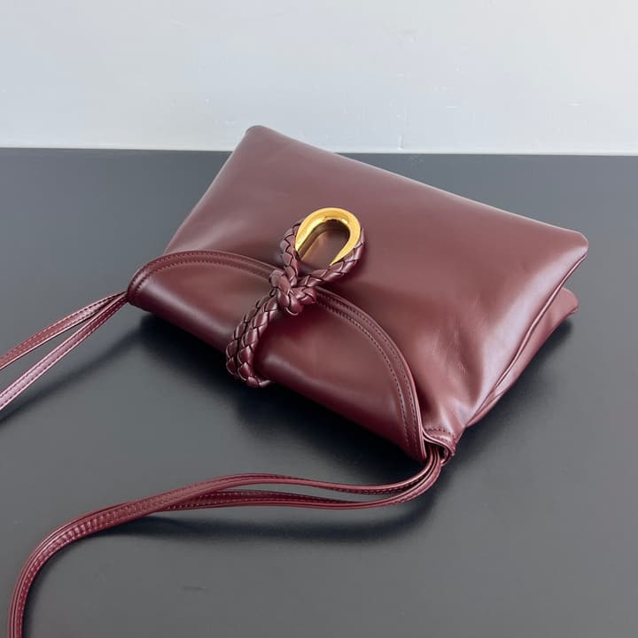Bottega Veneta Small Liberta Handbag – 24FW in Classic Black