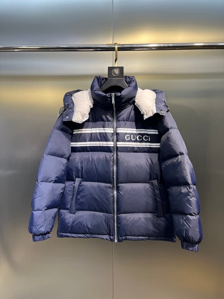 Gucci 1985 Autumn/Winter Down Jacket in Gold