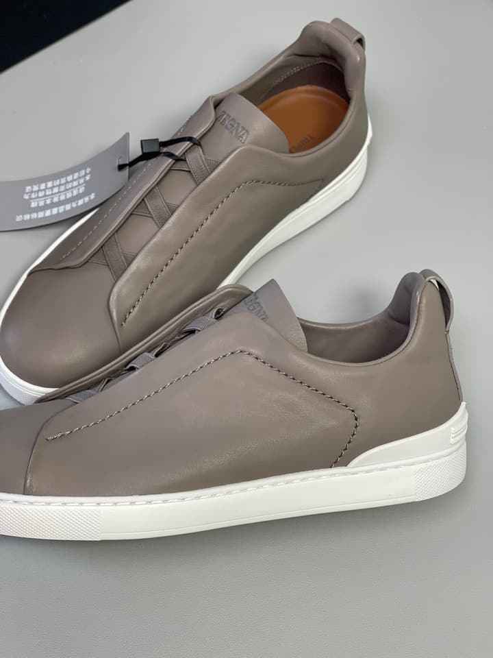 Zegna SECONDSKIN Triple Stitch Low-Top Sneakers in Navy Smooth Leather