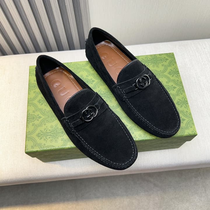 Gucci Premium Leather Loafers in Black Embossed Leather