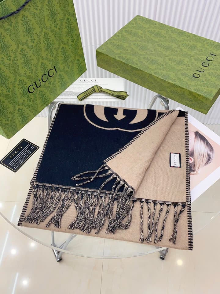 Gucci Jacquard Double-Sided Scarf – Autumn/Winter Collection