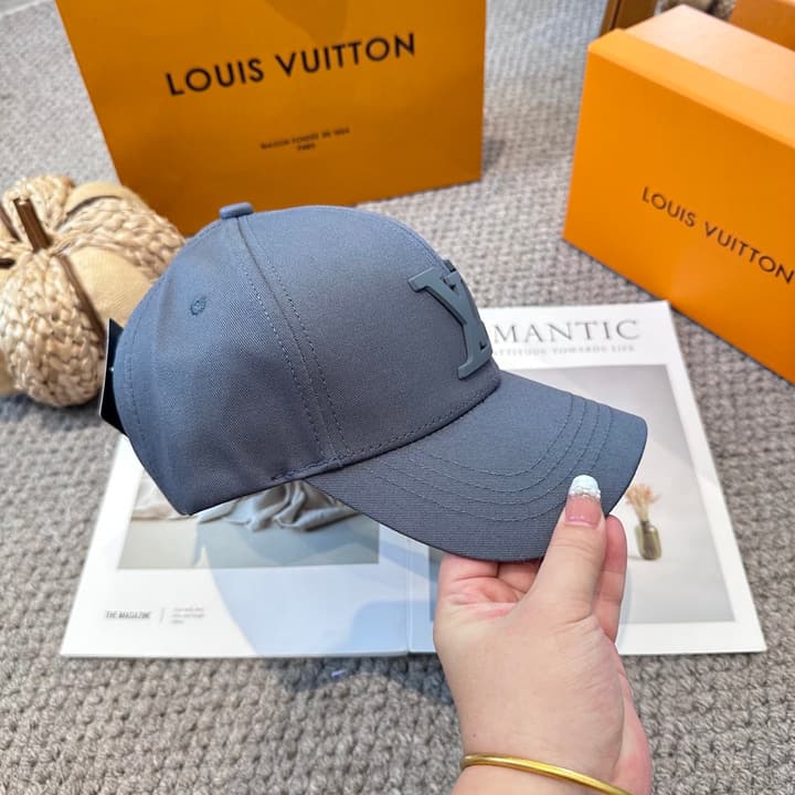 Louis Vuitton Unisex Baseball Cap – New Collection in Beige