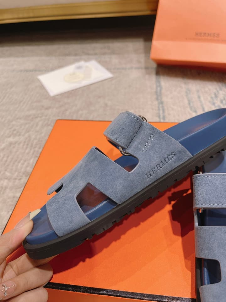 Hermès Chypre Calfskin Slides – 2023SS in Denim Blue