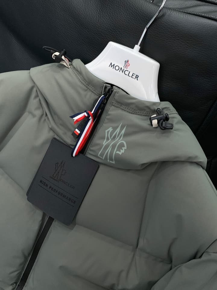 Moncler Casual Hooded Down Jacket – 2025FW in Sage Green