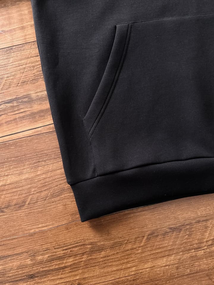 Fendi Unisex Logo Hoodie – 2025FW in Black With Logo Patch