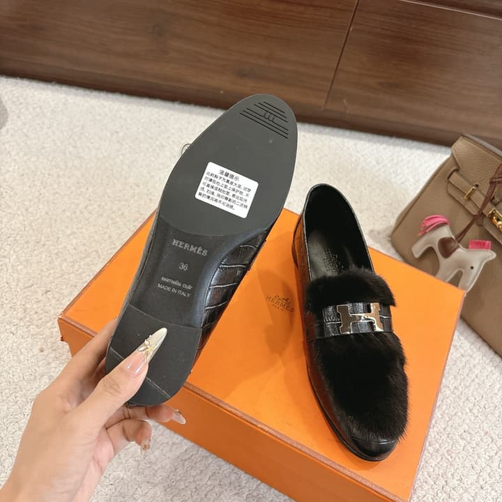 Hermès Mink Suede Loafers & Mules – Autumn/Winter Collection in Pale Tan Suede With Silver Hardware