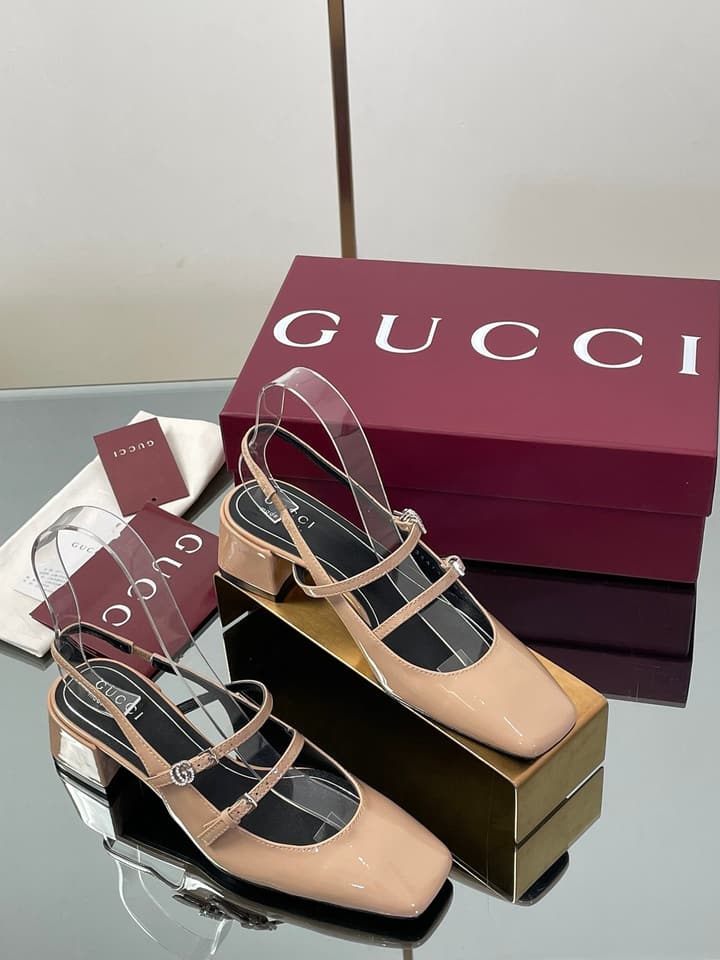 Gucci Crystal Double G Slingback Pumps – 2025 Fall Collection in Burgundy Red