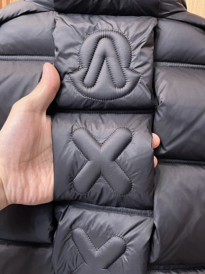 Moncler Stand Collar Embossed Down Jacket – Limited Edition in Black