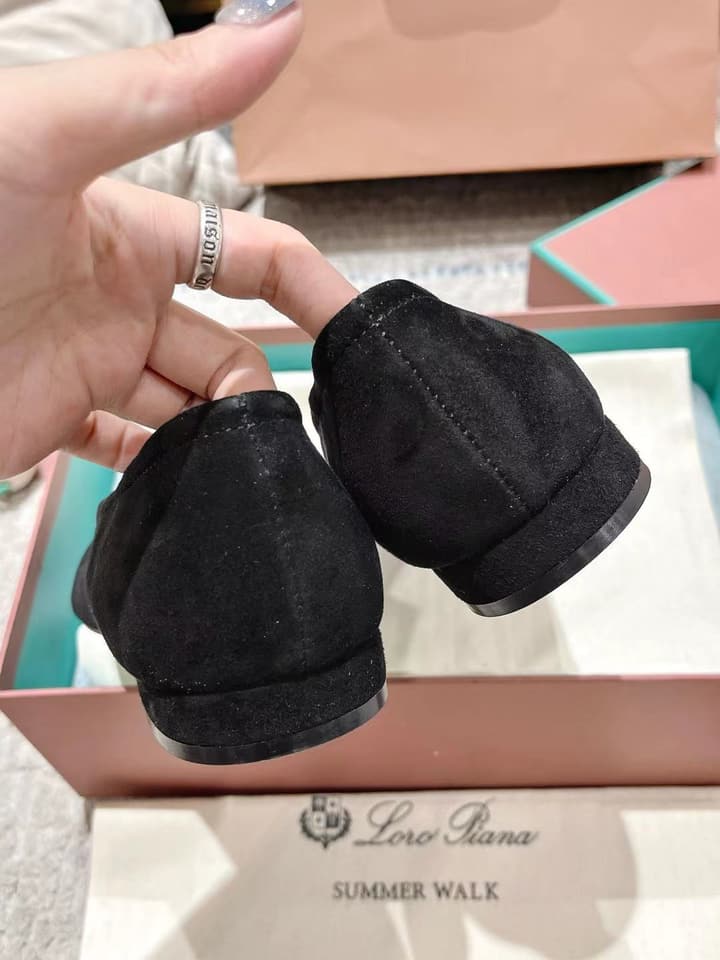 Loro Piana Rebecca Minimalist Ballerina Flats – Spring/Summer Collection in Black Suede