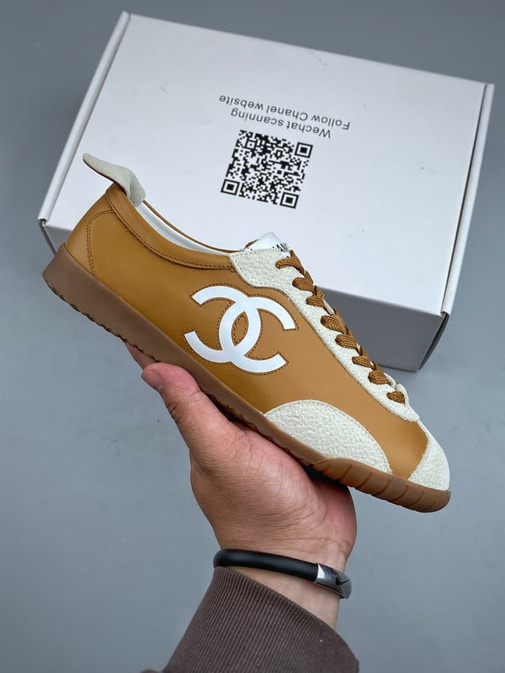 Chanel Panda German Training Sneakers – 2026 Spring/Summer Collection – 26P in Tan And White