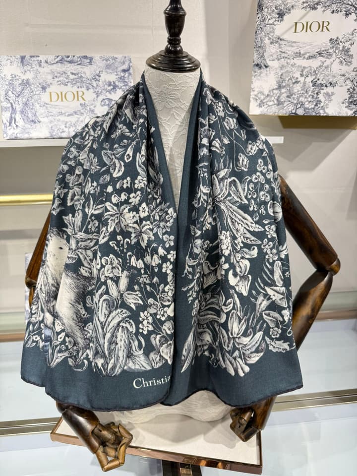 Dior Cashmere Silk Square Scarf – 2025 Collection in Cream Multi-floral