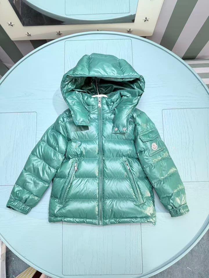 Moncler Kids Puffer Jacket – 2025 Collection in Light Pink