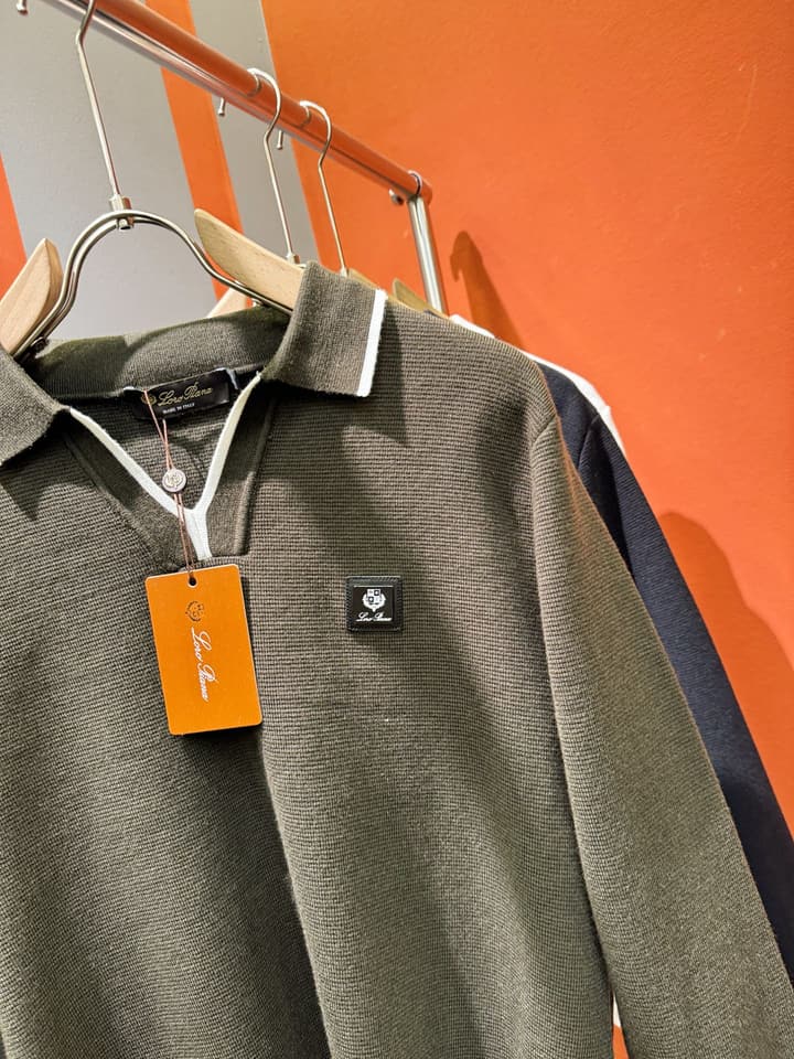 Loro Piana 2025 Knit Sweater with Chest Logo – Autumn/Winter Collection in White With Black Tipping