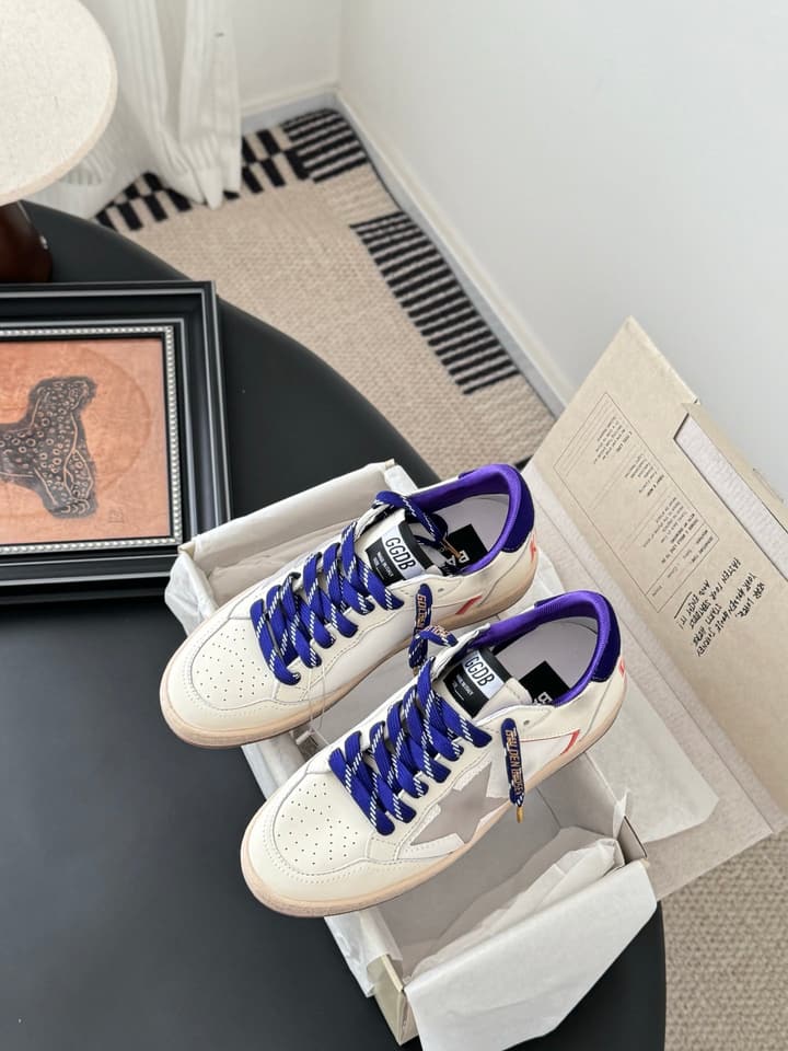Golden Goose Distressed Graffiti Sneakers – 2024 Collection in Burgundy And White