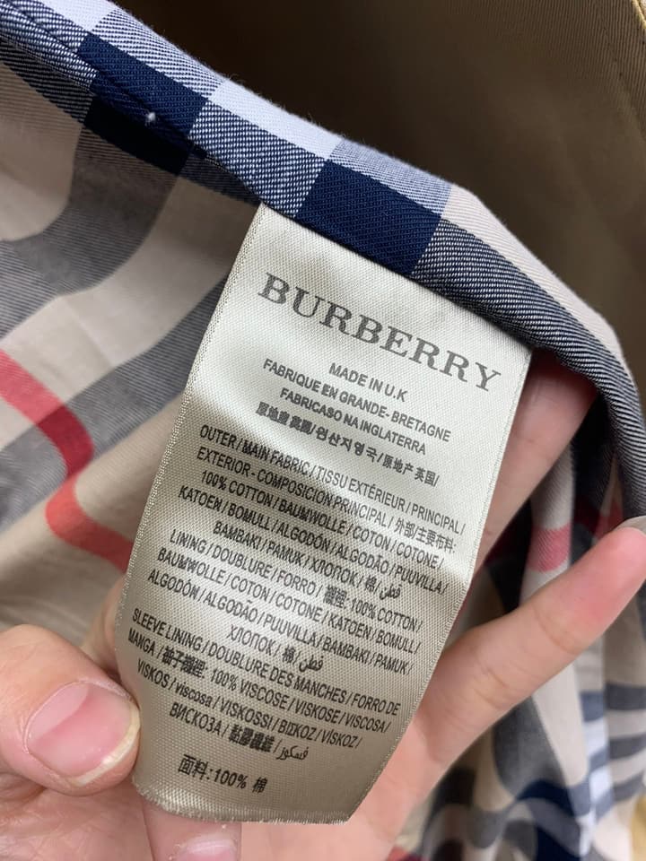 Burberry Sandringham Women's Trench Coat in Navy