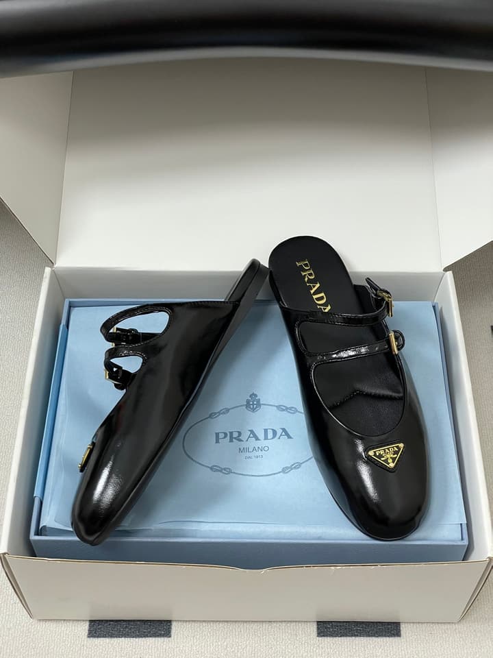 Prada Wrinkled Patent Ballet Flats – 25SS in Leopard Print