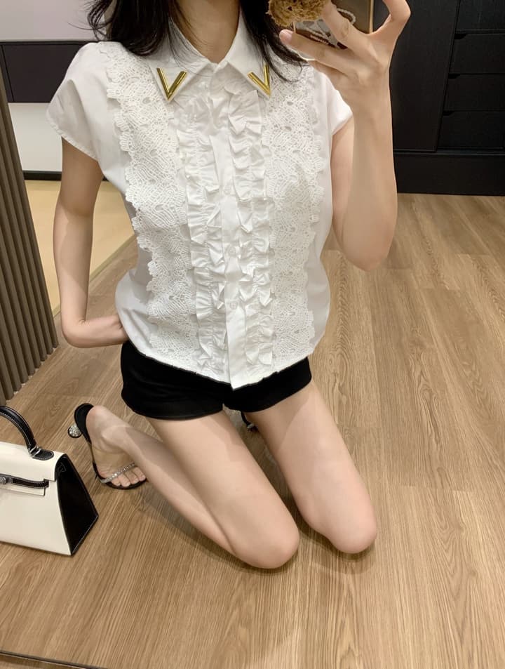 Valentino V-Logo Sleeveless Lace Blouse in Navy Blue